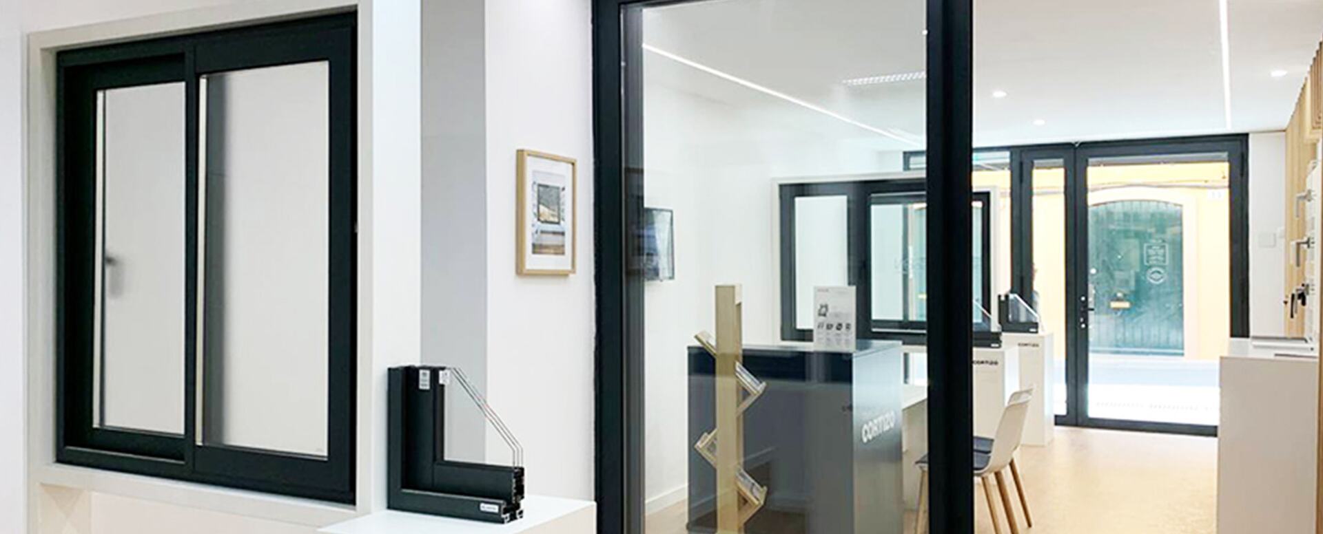 Exposición Cortizo Fenster en Aluspai - Aluminium- und PVC-Fenster Cortizo