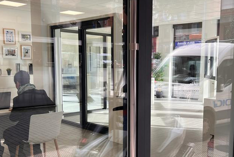 R. Bayón - imagen 1 - aluminium and PVC windows Cortizo