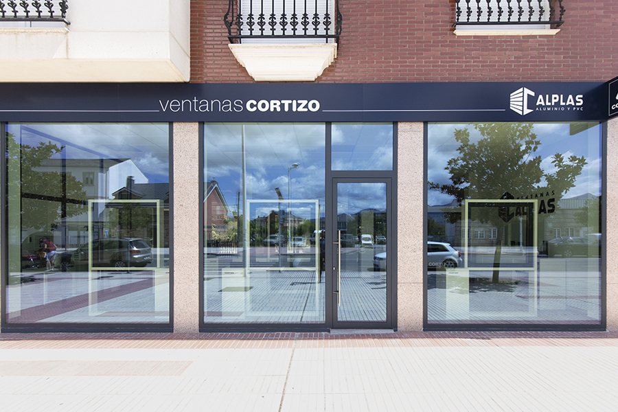 Ventanas Calplas - okna aluminiowe i PVC Cortizo