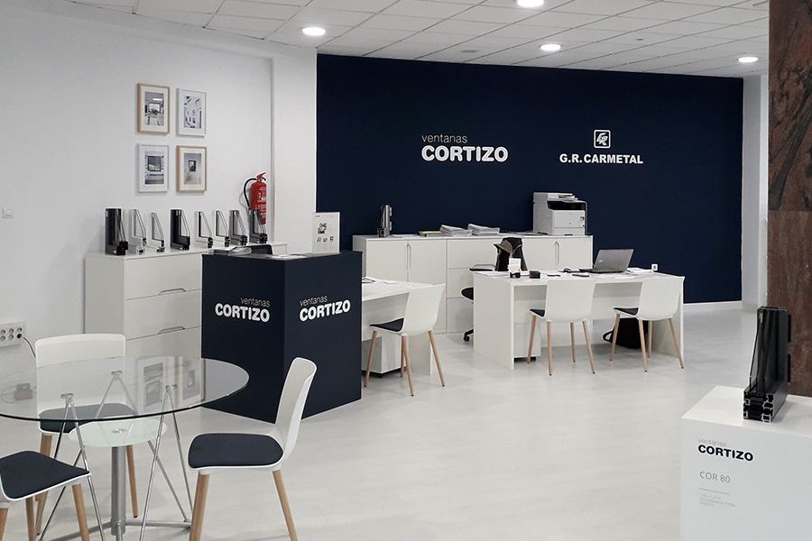 Showroom Carmetal - aluminium and PVC windows Cortizo