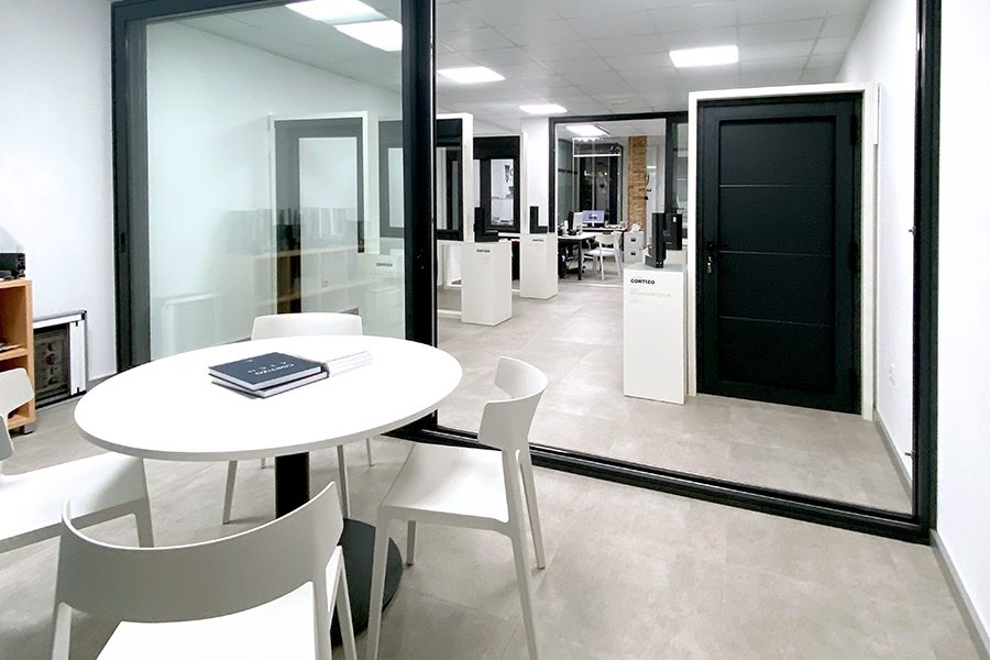 Carpevi Ventanas - imagen 2 - okna aluminiowe i PVC Cortizo