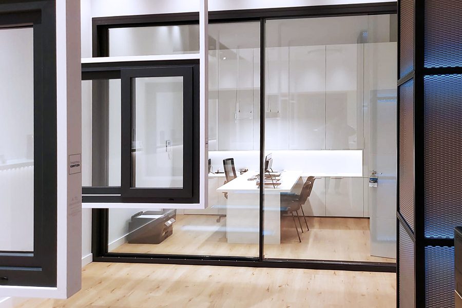 Esquivel - imagen 1 - finestre in alluminio e PVC Cortizo