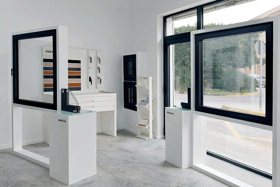 Showroom Gallardo aluminio y PVC - finestre in alluminio e PVC Cortizo
