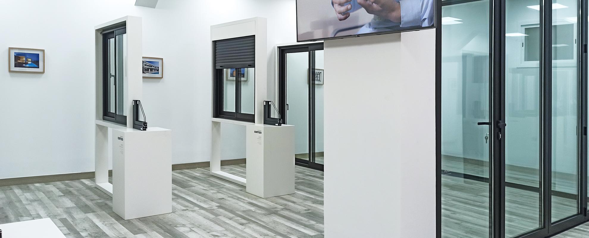 Ekspozycja Okna Cortizo w Grupo Luna - okna aluminiowe i PVC Cortizo