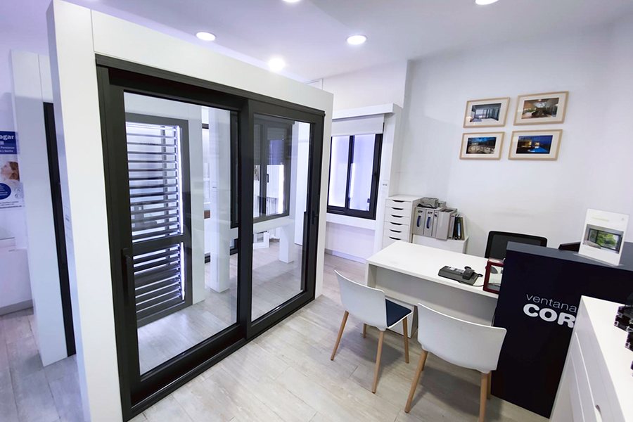 Showroom Ideas en Aluminio - ventanas de aluminio y PVC Cortizo