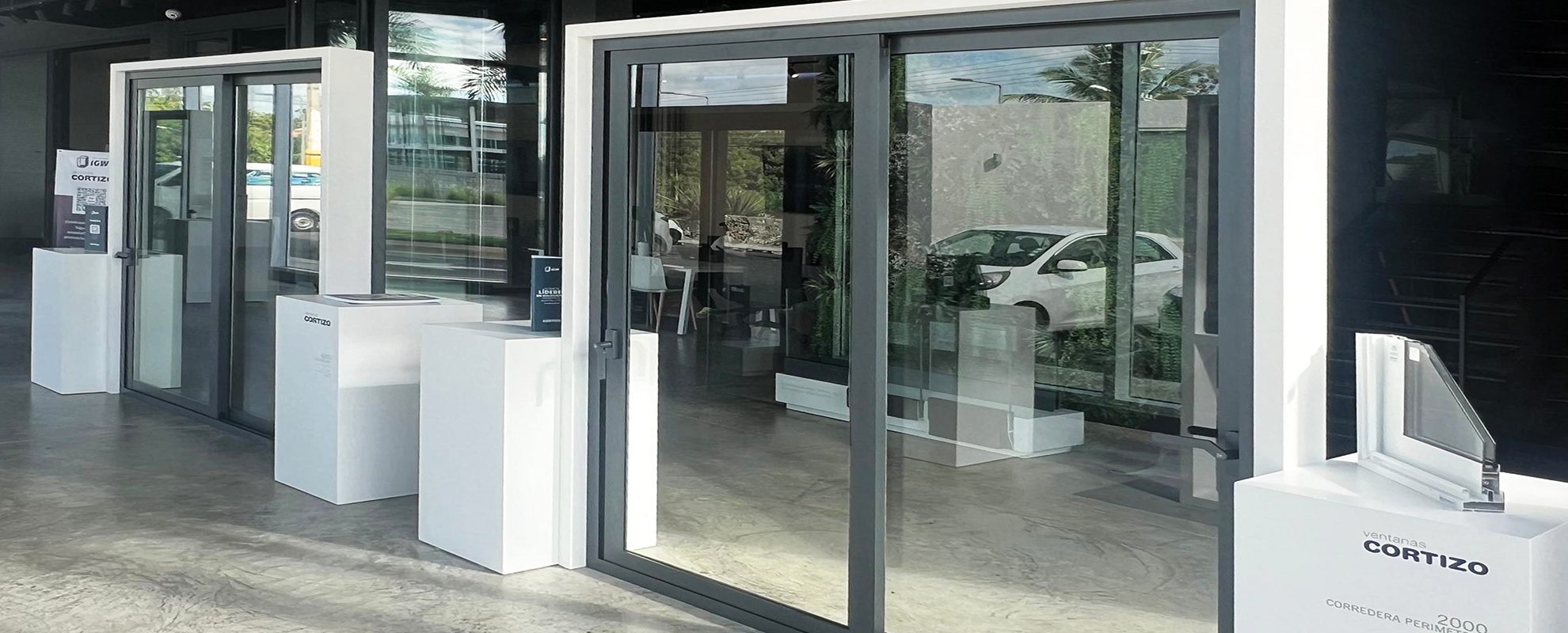 Exposición Finestre Cortizo en IGW - finestre in alluminio e PVC Cortizo
