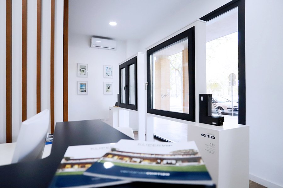 Klipervip Huelva - imagen 1 - fenêtres en aluminium et PVC Cortizo