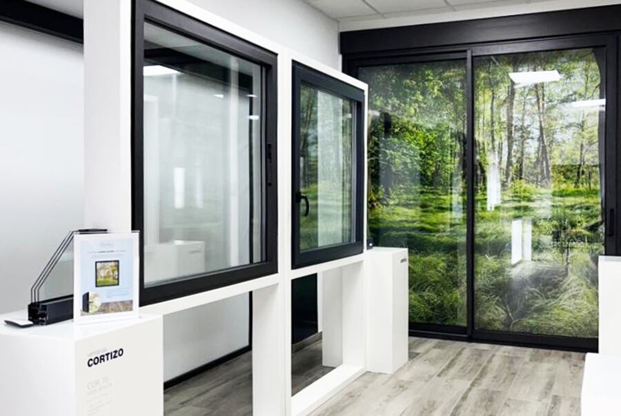 Showroom Ventanas Morala - aluminium and PVC windows Cortizo
