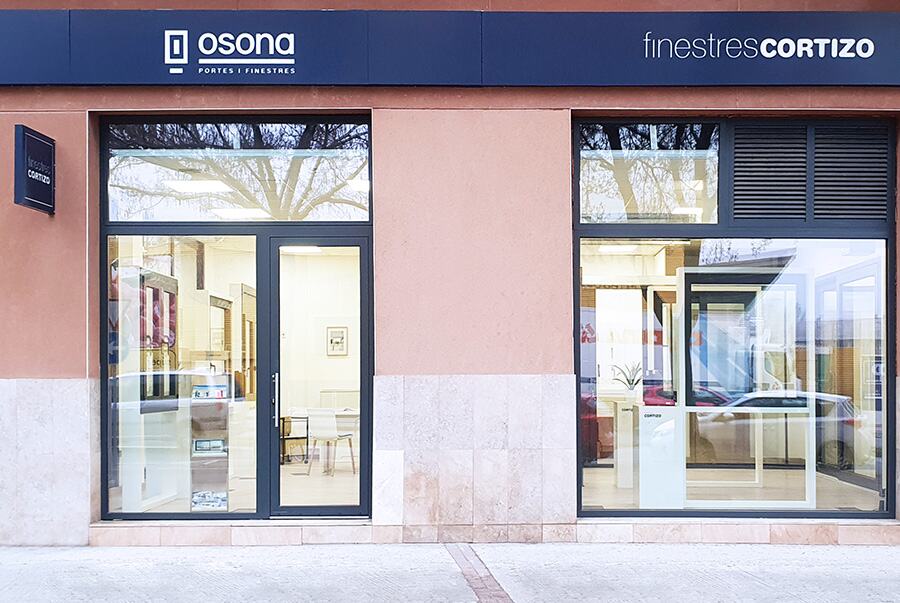 Showroom Osona - ferestre din aluminiu și PVC Cortizo