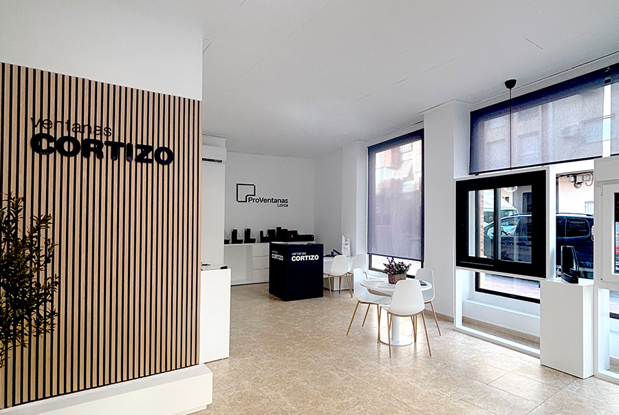 Showroom ProVentanas Lorca - alüminyum ve PVC pencereler Cortizo