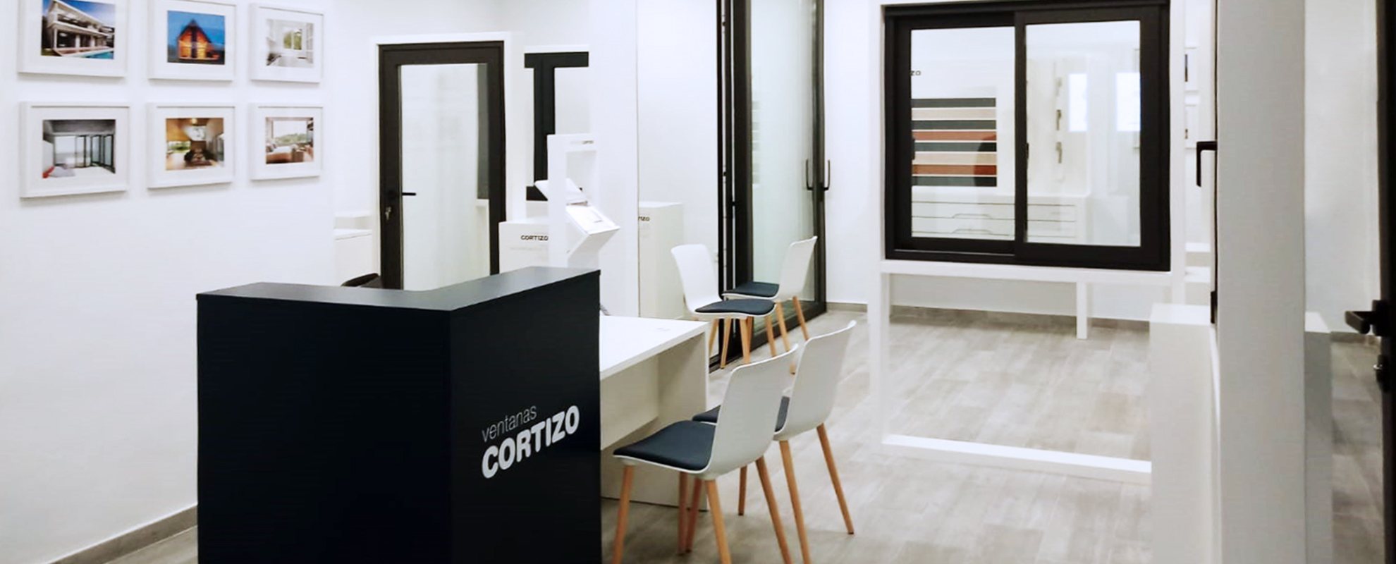 Exposición Finestre Cortizo en Seype Aluminios - finestre in alluminio e PVC Cortizo