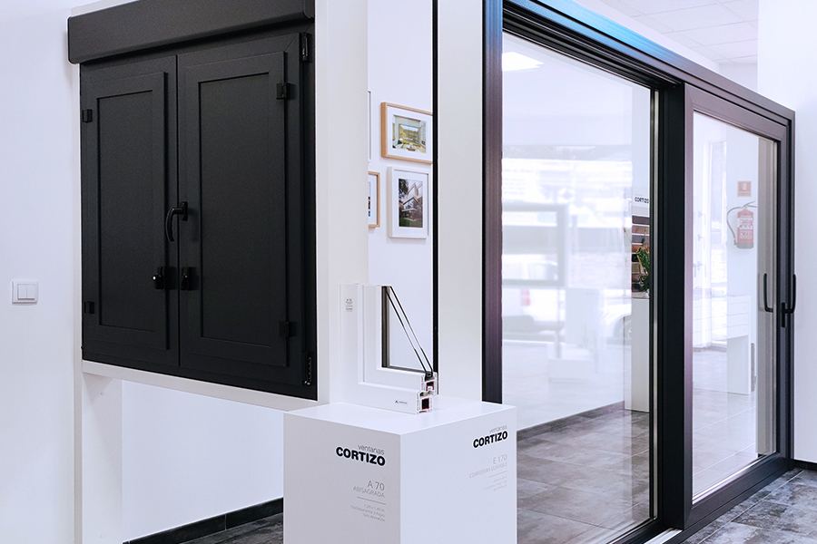 Showroom Somos la Ventana Poio - fenêtres en aluminium et PVC Cortizo