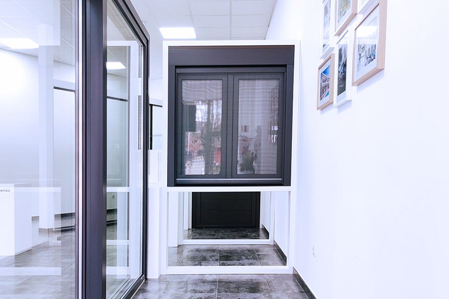 Somos la Ventana Poio - imagen 1 - fenêtres en aluminium et PVC Cortizo