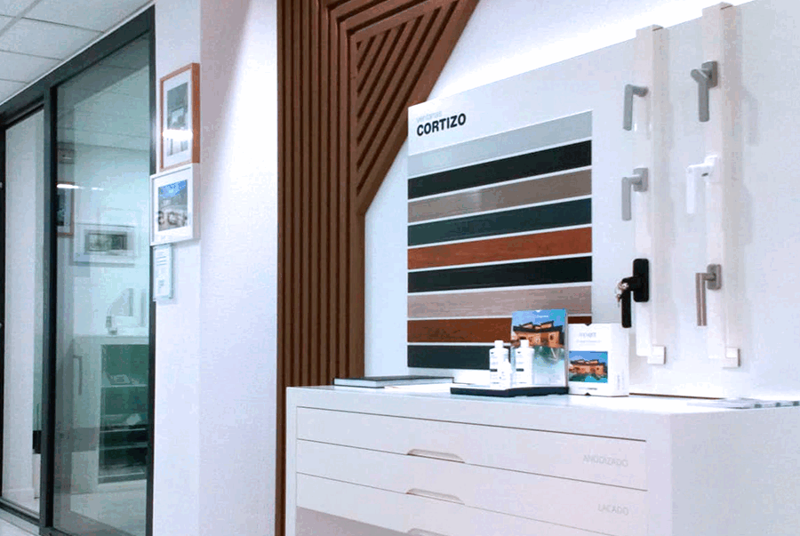 Showroom Ventanosa - finestre in alluminio e PVC Cortizo