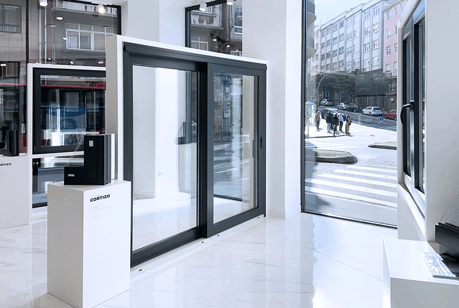 Showroom Xacor La Ventana - hliníkové a PVC okná Cortizo